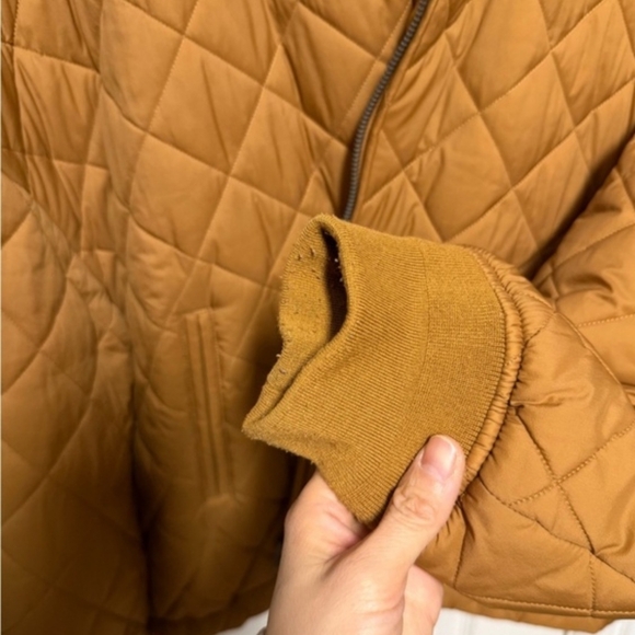 Uniqlo Women's Tan Quilted Jacket - Picture 7 of 8
